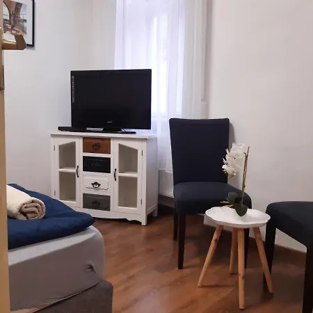 Varalja Apartment